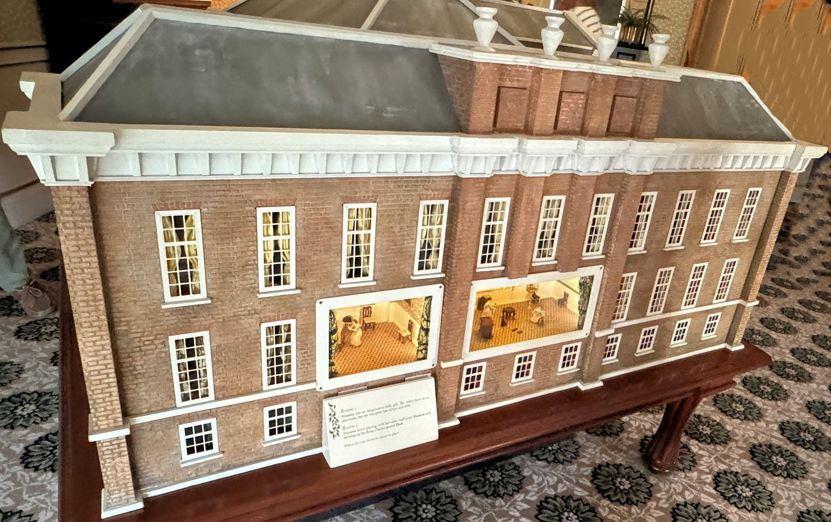 Queen Victoria's childhood dollhouse